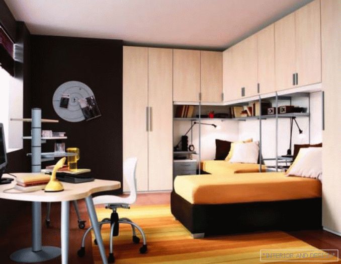 Cameră pentru un băiat în stilul minimalismului