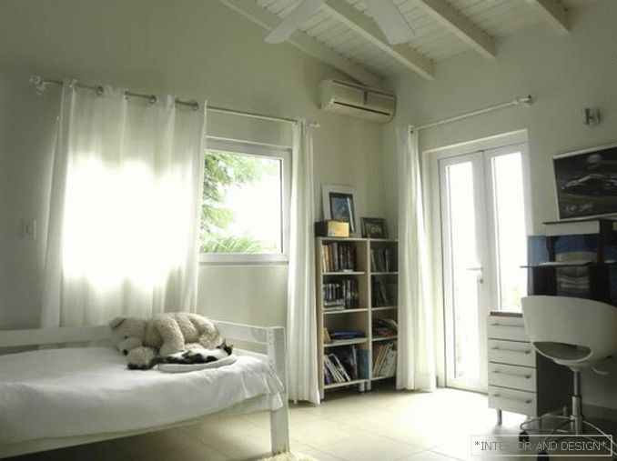 Dormitor cu balcon separat sau loggie - fotografie 1